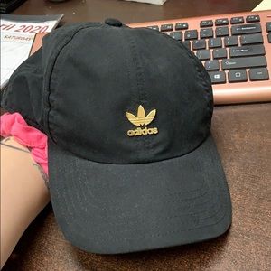 Women’s Strap back adidas hat